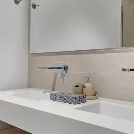 Apartment Luxury Hot Tub Included In Price